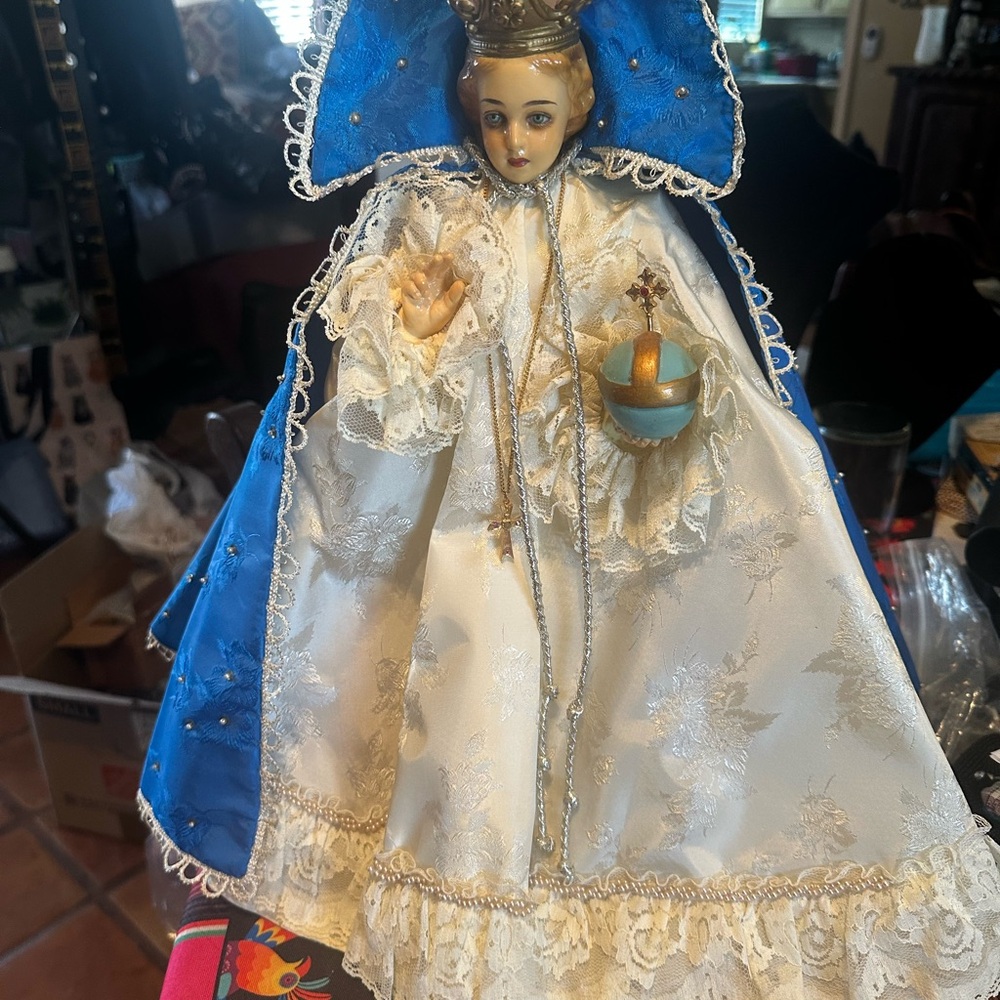 Gorgeous Divine Child Statue